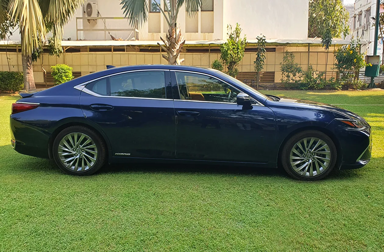Luxury Car Rental in Ahmedabad