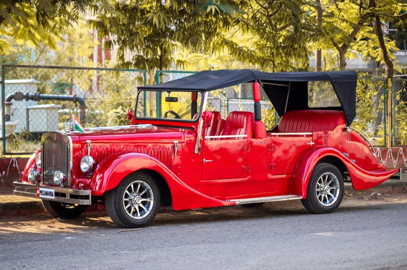 Vintage Limo Red