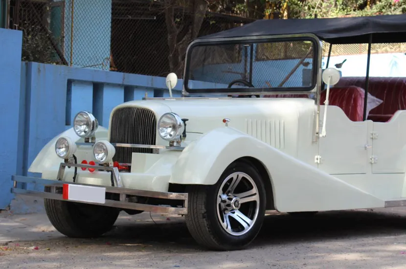 Vintage Limo White Car Rental in Ahmedabad